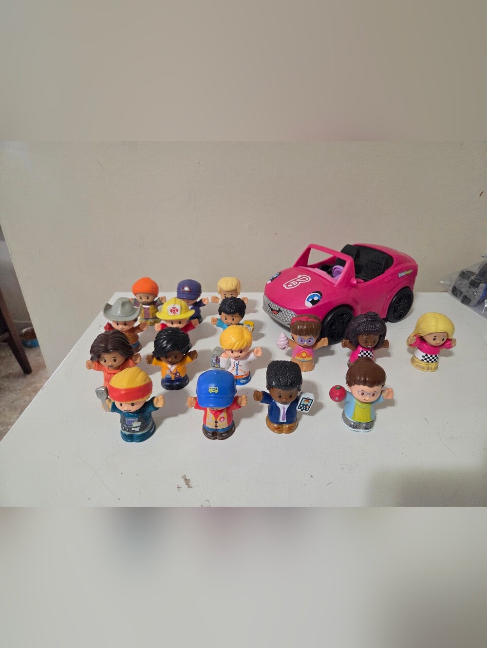 Fisher-Price Little People Pink Convertible Car & Assorted Figures